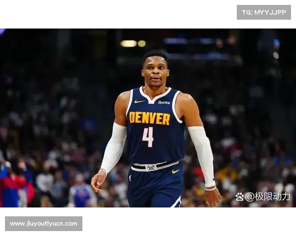 老将底薪合同性价比再成焦点 威少领衔代表讨论热潮 老将底薪合同性价比再成焦点 威少领衔代表讨论热潮